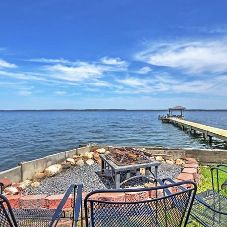 Waterfront Seneca Lake House Fire Pit And Boat Dock Geneva Extérieur photo